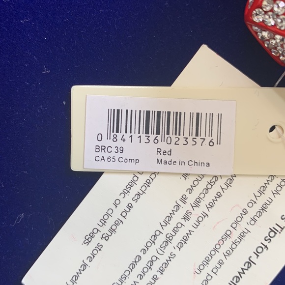 Amrita Singh pyramid Crystal embellished stretch bracelet - Picture 3 of 3